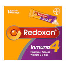 foto de la caja de redoxon inmuno cuatro con os colores abituales de redoxon con el número 4 mostrando sus 4 activos