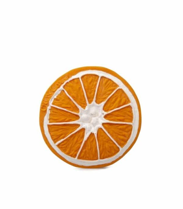 foto del mordedor para bebes clementino the orange on orma de narana con todas las texturas logradas para estimular sensorialmente a los niños con detalles de la monda, la pulpa y las pepitas