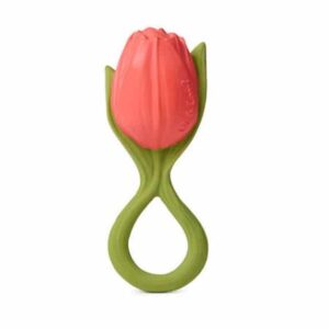 foto del mordedores theo the tulip con forma de tulipan y el tallo hace de agarradera y un circulo cerrado que nos permite pasar un portachupetes para que no se caiga la forma es de tulipan cerrado rojo